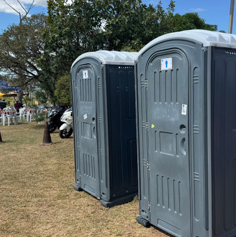 Banheiro químico instalado